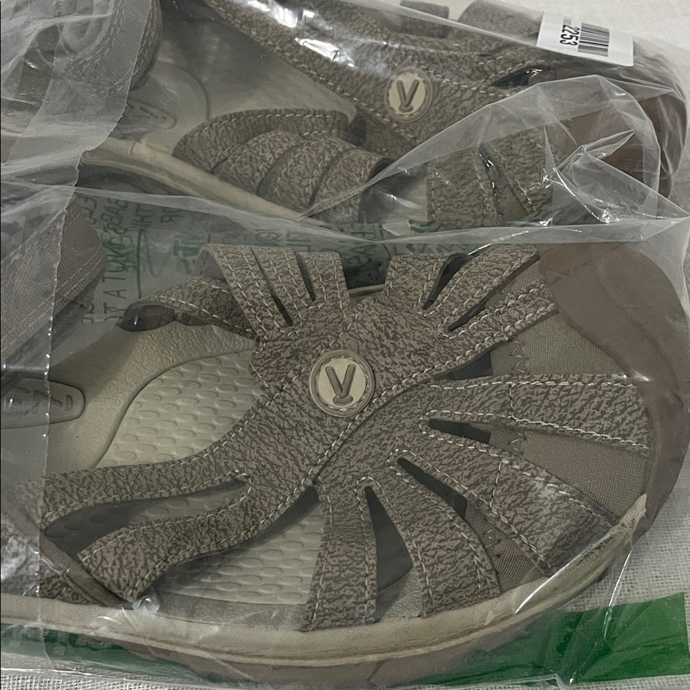 Women's keen Rose Sandals - Picture 3 of 8